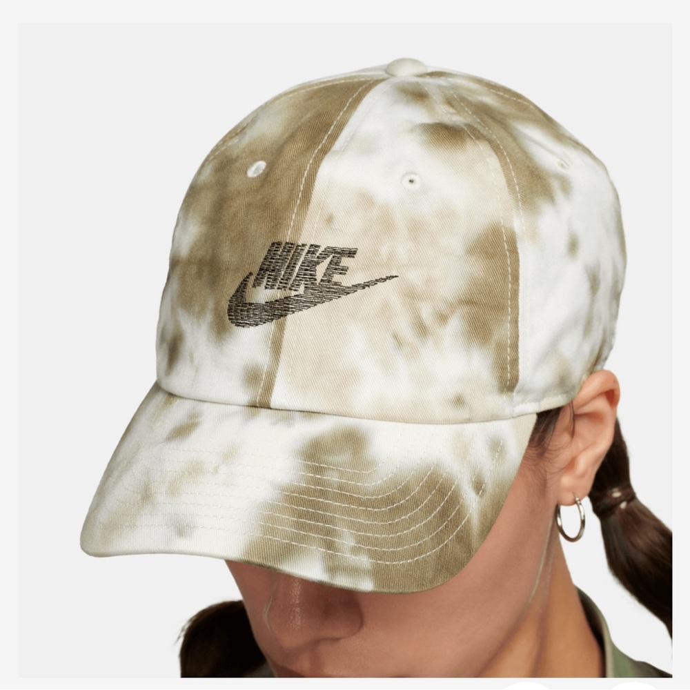 NWT Nike Club H86 SPLS Tie Dye Hat